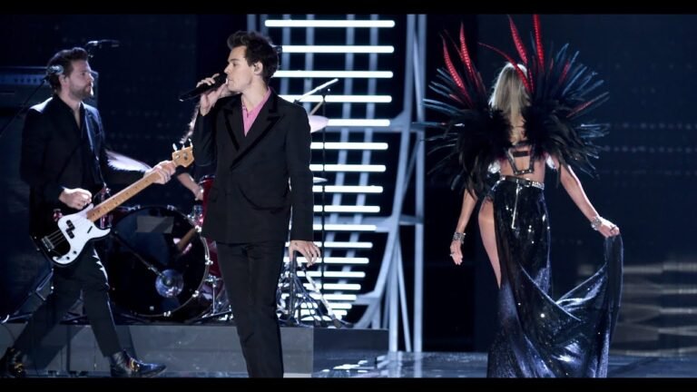 Harry Styles ♪ Victoria's Secret Fashion Show (2017) & Backstage Scenes – FULL