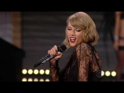 Taylor Swift – Style – The Victoria Secret Fashion Show 2014