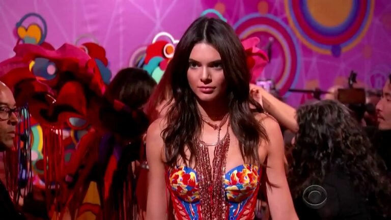 Victoria's Secret Fashion Show 2015 Opening and First Segment