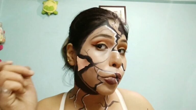 3D cracked Face Make-up