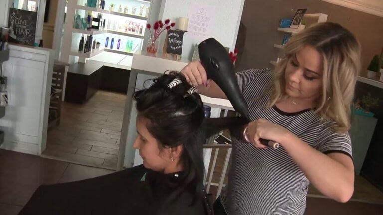 Cosmetologists, barbers could no longer need state license to practice if bill passes