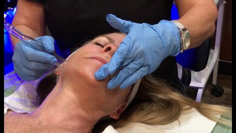 HYDRAFACIAL with Lymphatic Drainage