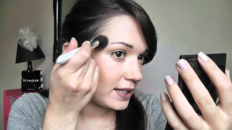 Make-up For Beginners – How to Highlight the Face Step 10