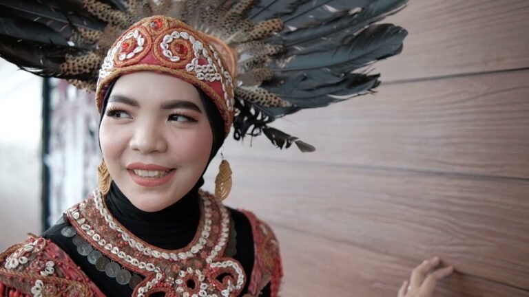 Penampilan Bakat Make Up Artist oleh PIKK PLN UIW Kalbar