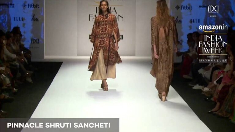 Pinnacle Shruti Sancheti | Amazon India Fashion Week AW '16