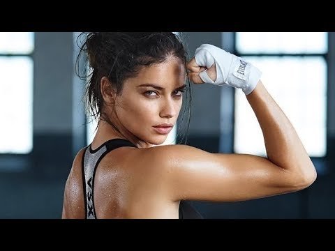 Taylor Swift – …Ready For It? (The Victoria's Secret Angels)