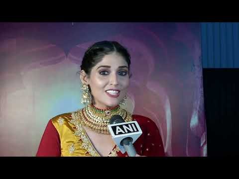 Indian fashion students showcase talent using traditional designs