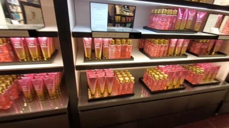 @Victoria's Secret  & pink 👌🩱👙🛍