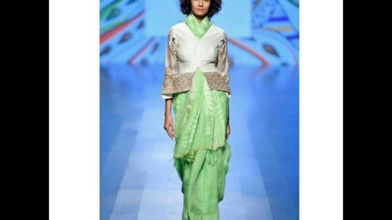 Nirmooha by Prreeti Jaiin Nainutia at Lotus India Fashion Week 2018 Eshaa Amiin styling