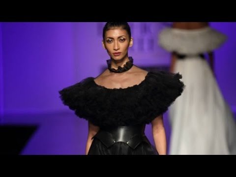 Gauri & Nainika | India Fashion Week Spring/Summer 2017