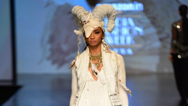 Malini Ramani | Fall/Winter 2018/19 | Amazon India Fashion Week