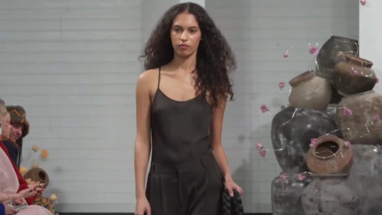 RABENS SALONER | Autumn Winter 2022/23 Fashion Show | Copenhagen Fashion Week | САЛОН РАБЕНС / 拉本斯沙龙