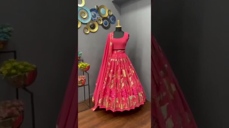 beautiful dress#indian #fashion #trending #traditional #dress #youtubeshorts