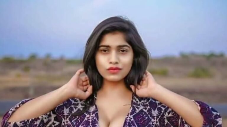 Indian model in bikini fashion।। Hot girl in Bra & nikar short panty #sareesundari #fashiondesigner