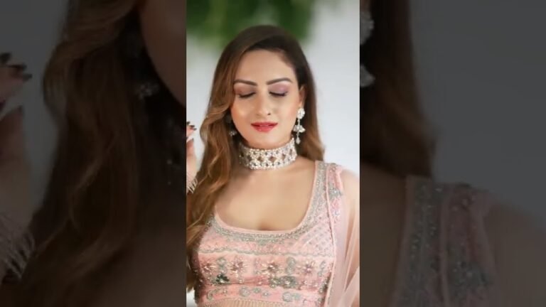 Zaara Yesmin in pink lehenga 💕 #zaarayesmin #sabkibaarateinaayi #traditional #indian #fashion