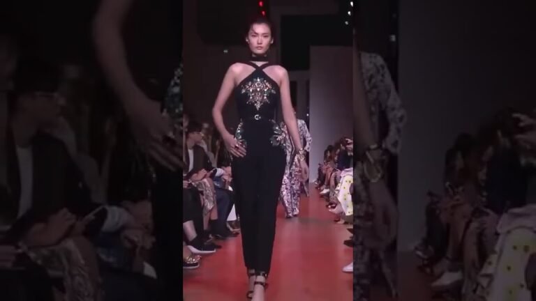 Elie Saab Purely Inspiration #india #fashion #show #style