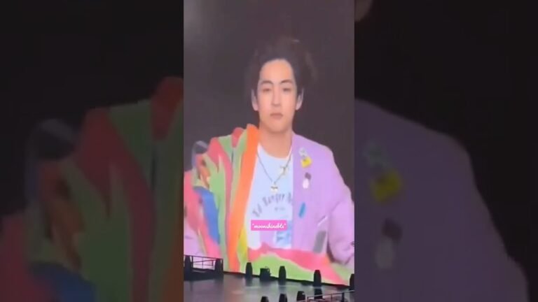 The most handsome Victoria's Secret model I've ever seen 😂😂 #taehyung