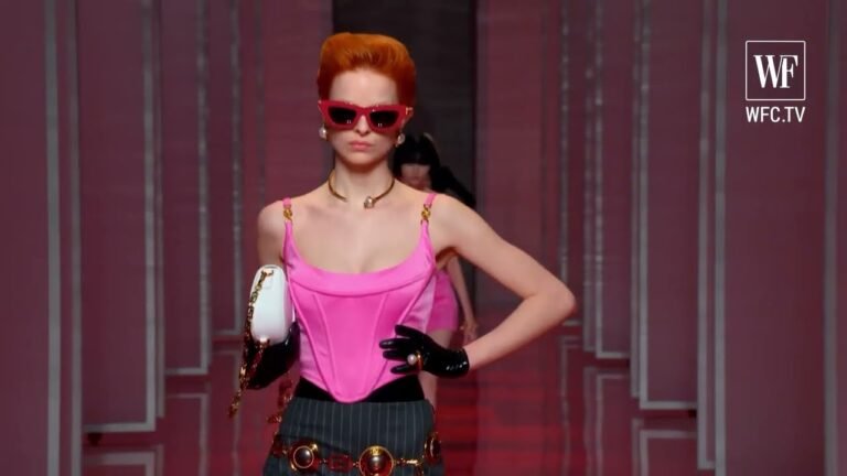 VERSACE | Fall Winter 2022/2023 Milan Fashion Week