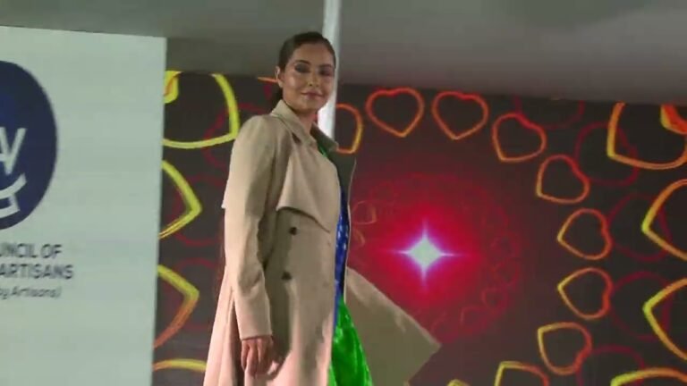 Khadi India की ओर से Fashion Show