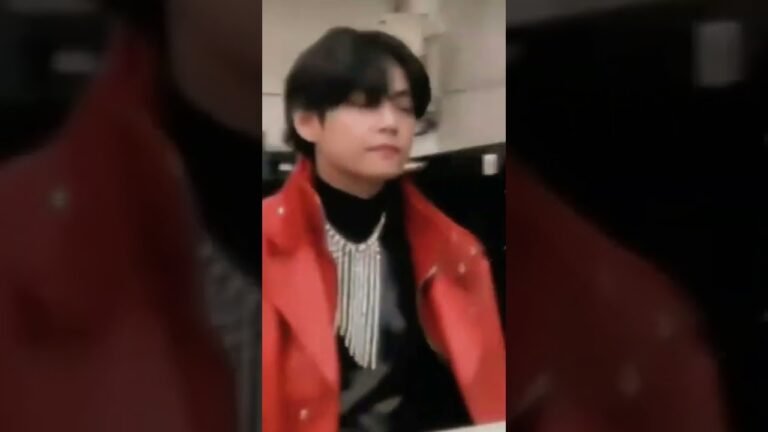 Taehyung Swag walk in Paris fashion week 2022 #v# kimtaehyung#good boy #gucciboy