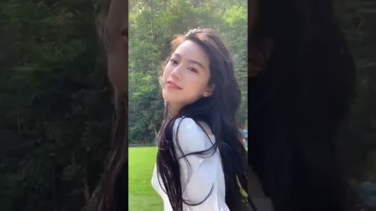 the beautiful shorts 😘🤩🤩🤩#shorts #youtubeshorts #viral #streetfashion #funny #fashion #style #india