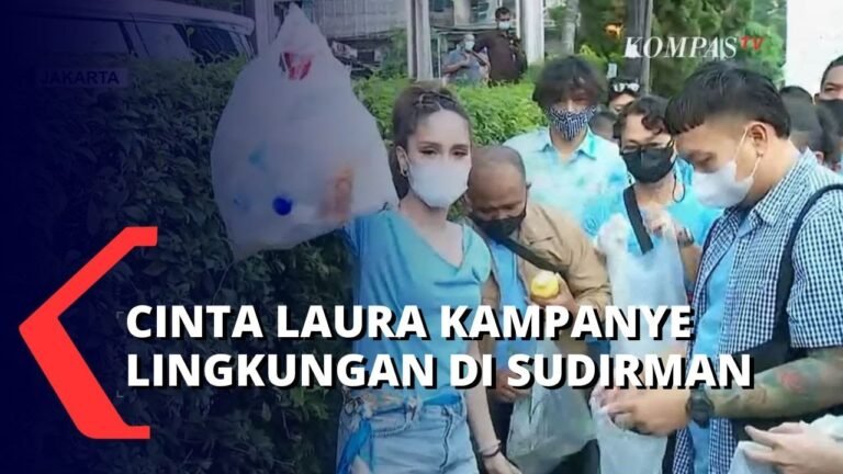 Manfaatkan Momen Citayam Fashion Week, Cinta Laura Lakukan Kampanye Lingkungan di Dukuh Atas