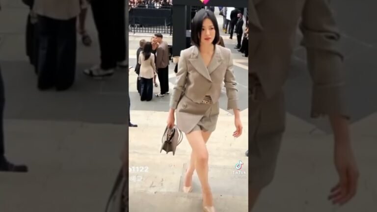 Song Hye Kyo Fashion week in Paris #songhyekyo #songhyekyo2022