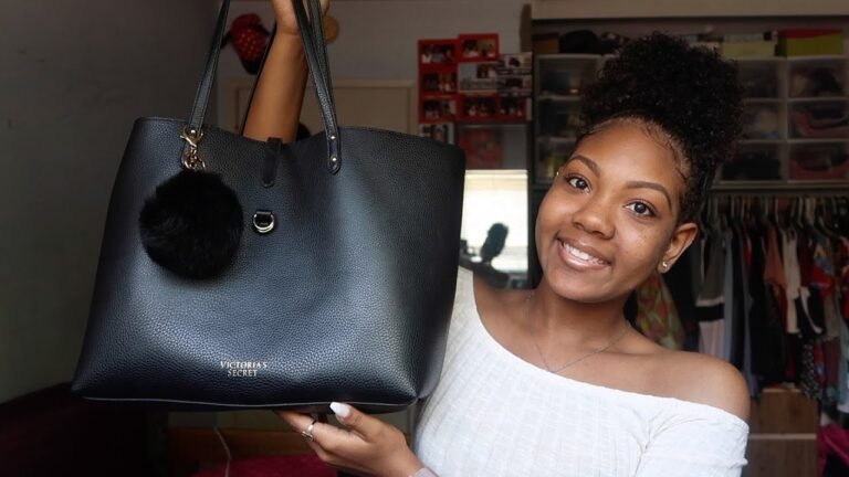 What' In My Bag? Victoria's Secret Tote Bag