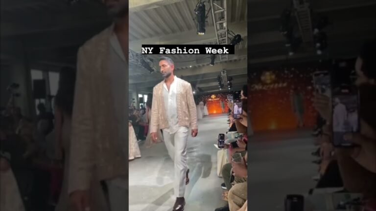 Indian song playing at New York Fashion Show #newyorkfashionweek #nyfw #indiansongs #fashion #nyc