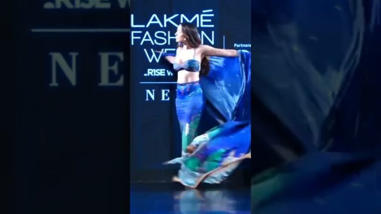 Malaika Arora Ramp during Lakme India Fashion Week.